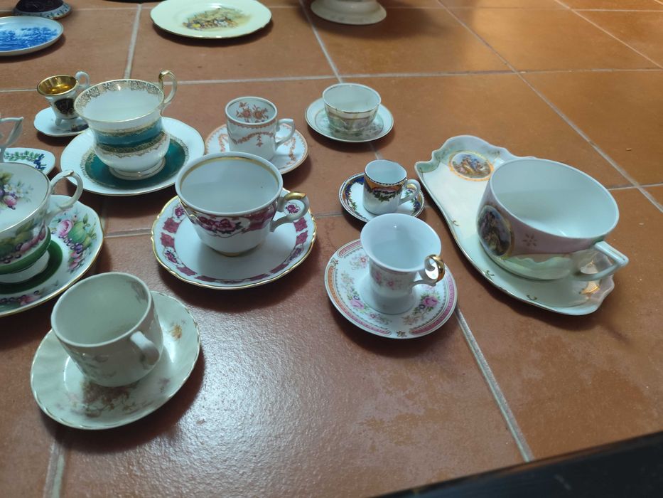 Conjuntos de Porcelana Limoges, Vista Alegre e mais