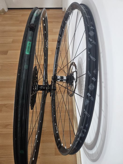 Koła 29r carbonowe Dtswiss xcr 1200 + opona