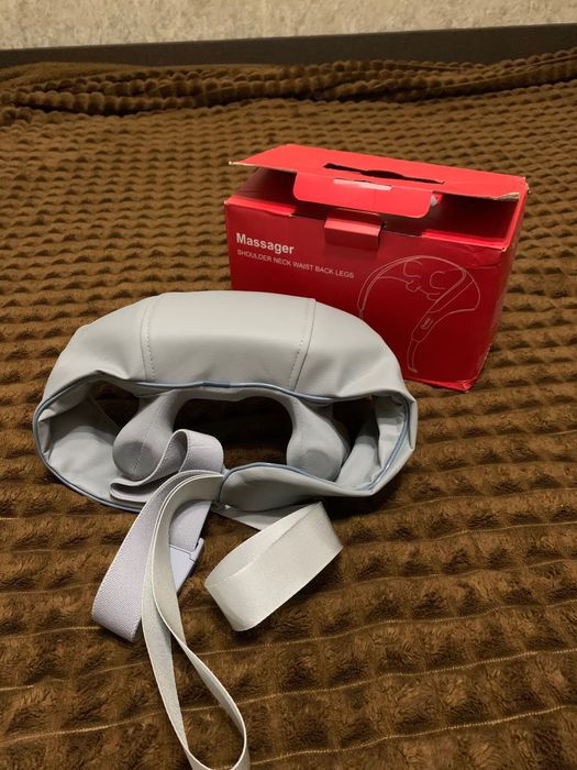 Масажер для шиї і для спини