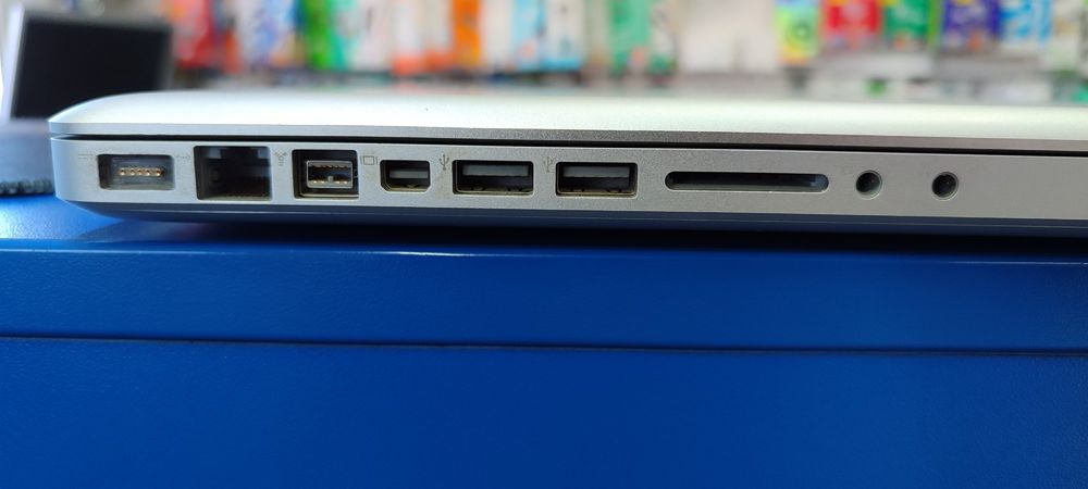 Продам Macbook pro