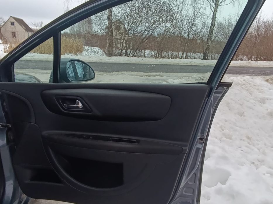 Свіжо пригнаний Citroen Picasso