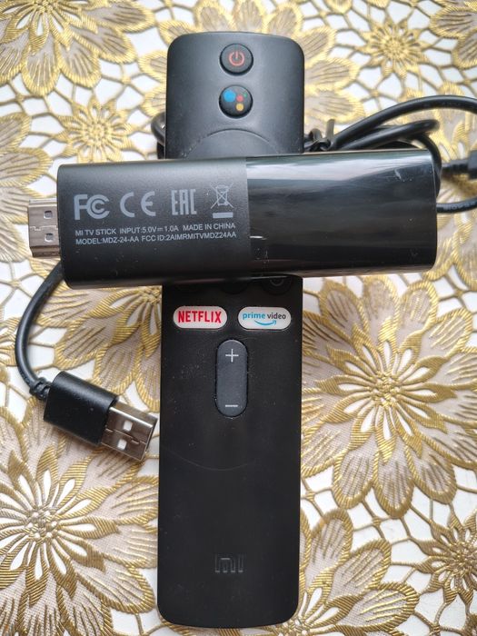 Смарт-приставка Xiaomi Mi TV Stick (MDZ-24-AA) — Android TV 1080p