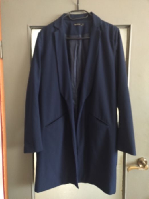 Długa marynarka żakiet na podszewce granatowa r.M Stradivarius