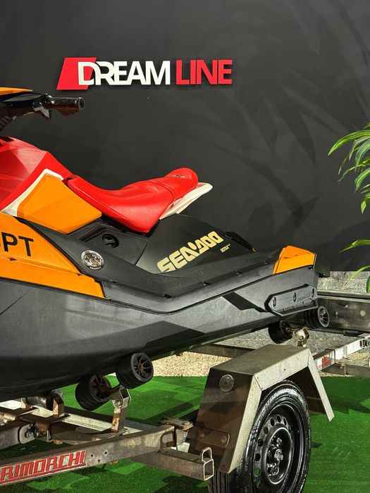 Sea-doo Spark - Com reboque