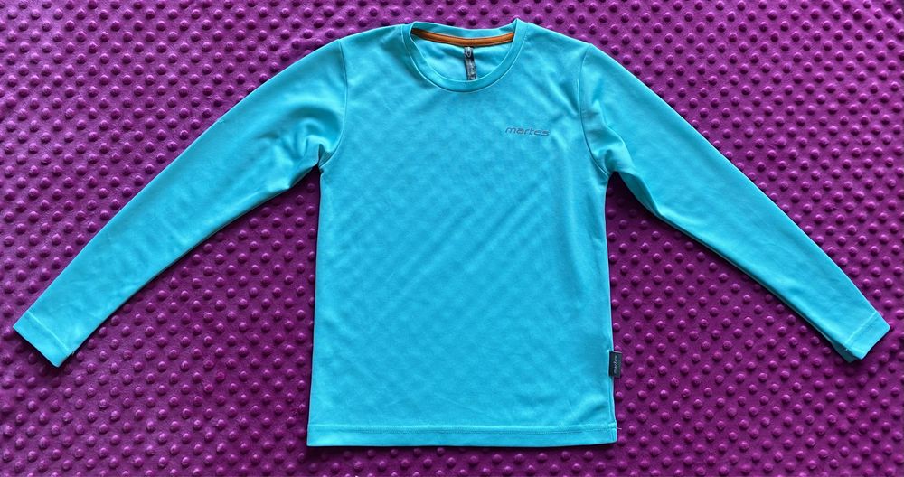 Sportowa bluzka, koszulka Martes. 140