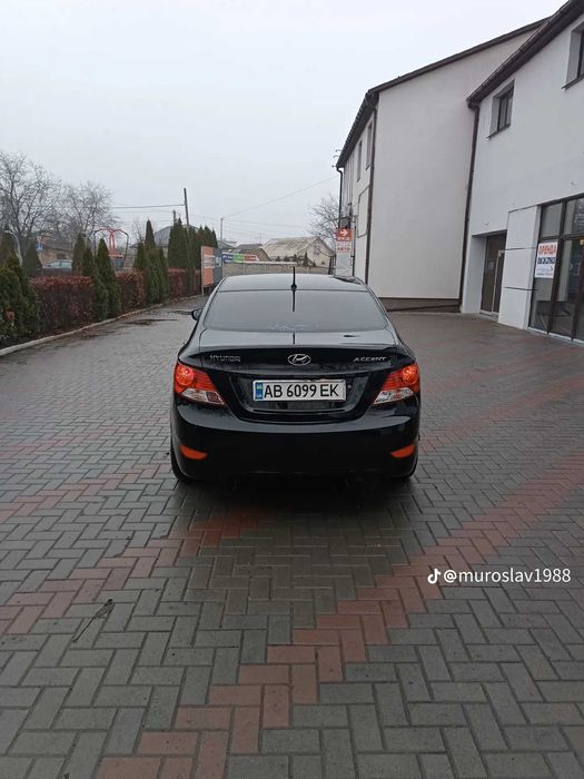 Хюндай акцент 2013рік газ 4