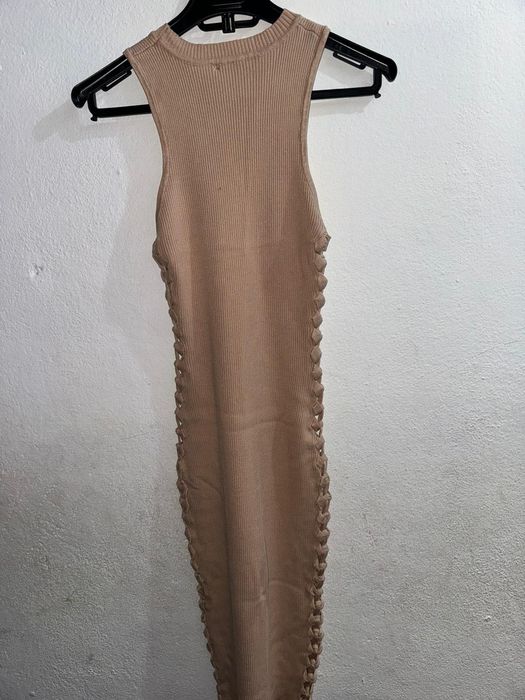 Vestido comprido bege