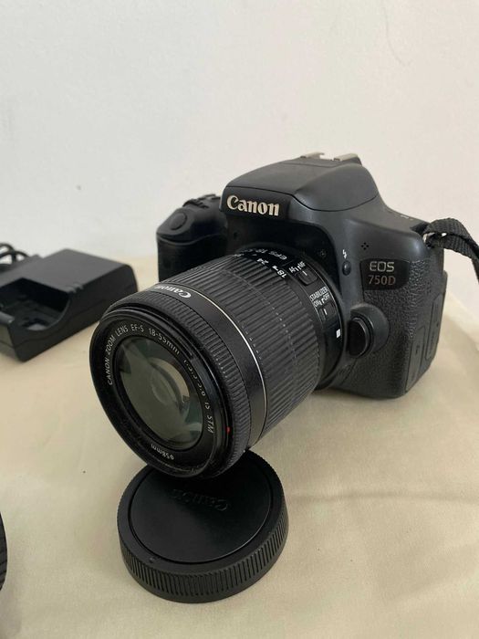 Canon EOS 750D com 2 objectivas (50mm e 18-55mm)