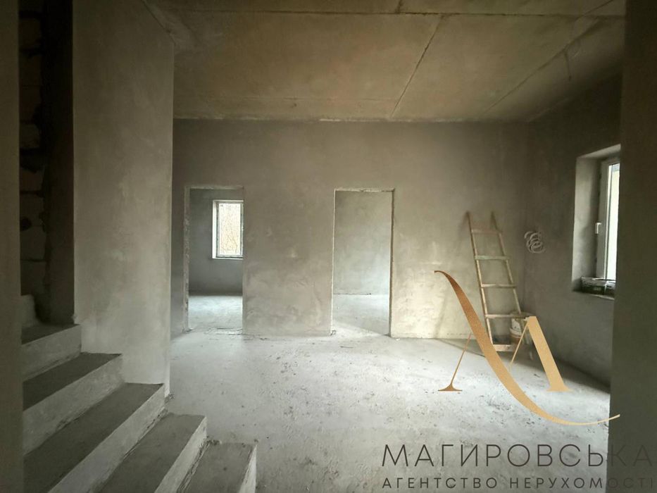 Продаж стильного будинку в Зимній Воді. єОселя!