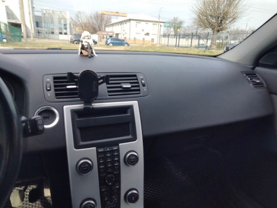 Продам автомобіль Volvo V50 1.6D2