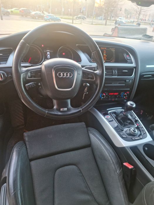 Audi A5 S-line 2.0 2009 Zamiana  Manual |