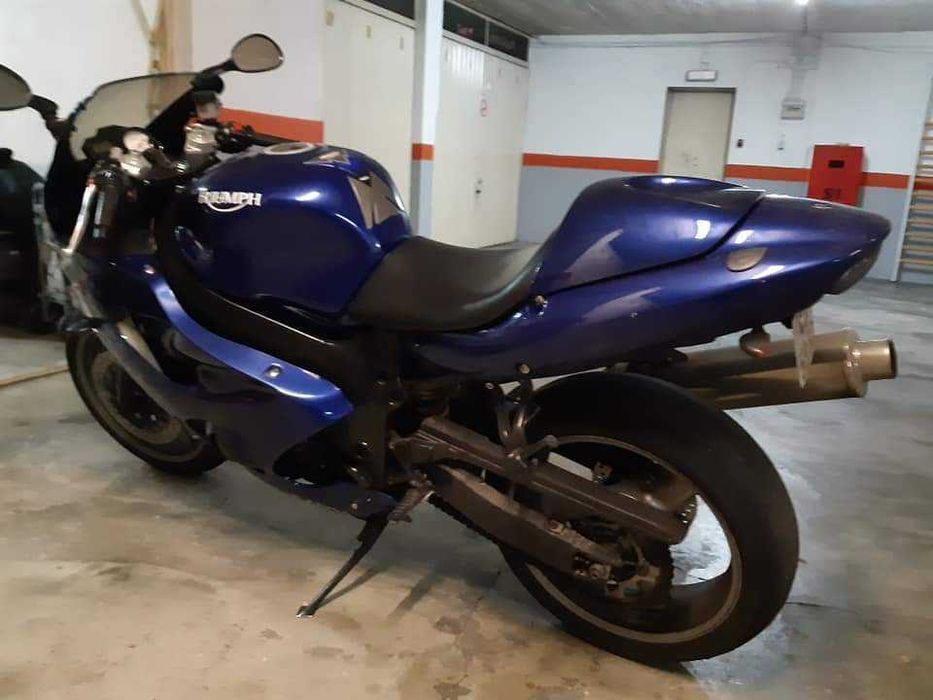 Espectáculo Triumph TT 600