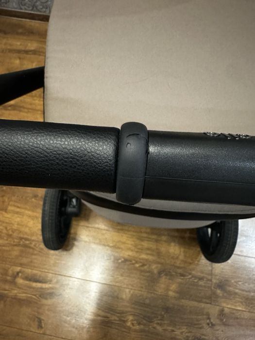 Продам коляску Carrello Ultimo 2 в 1