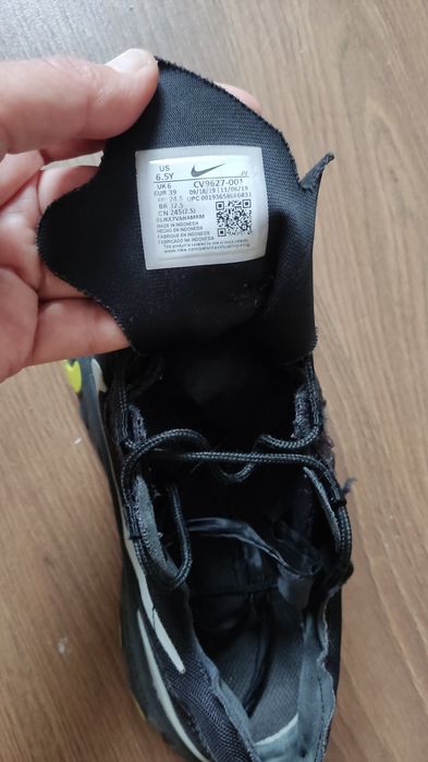 Оригінальні кросівки Nike React Element 55 (Black/Volt)р.39.(40)