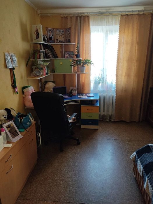 Продаж3-х-к квартири в центрі міста Городня , Чернігіська область.