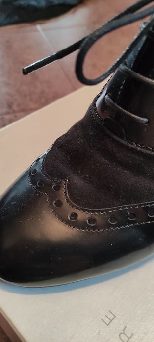 Buty ze skóry naturalnej skórzane skóra czarne lakierowane geox