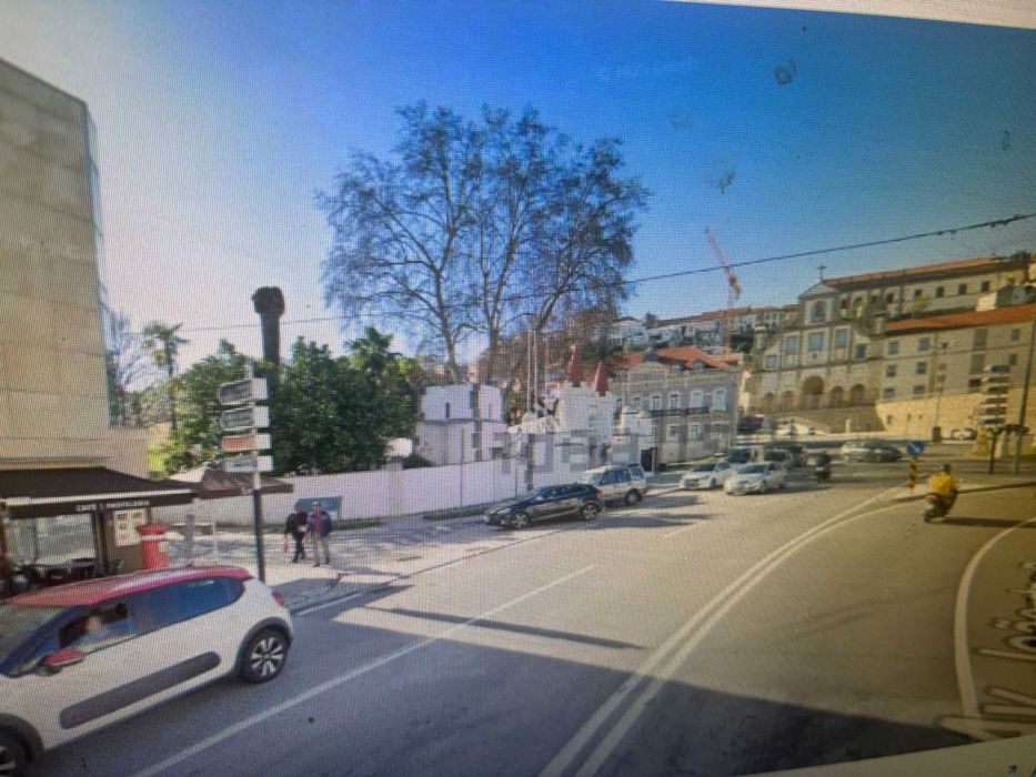 Vendo Loja bem situada