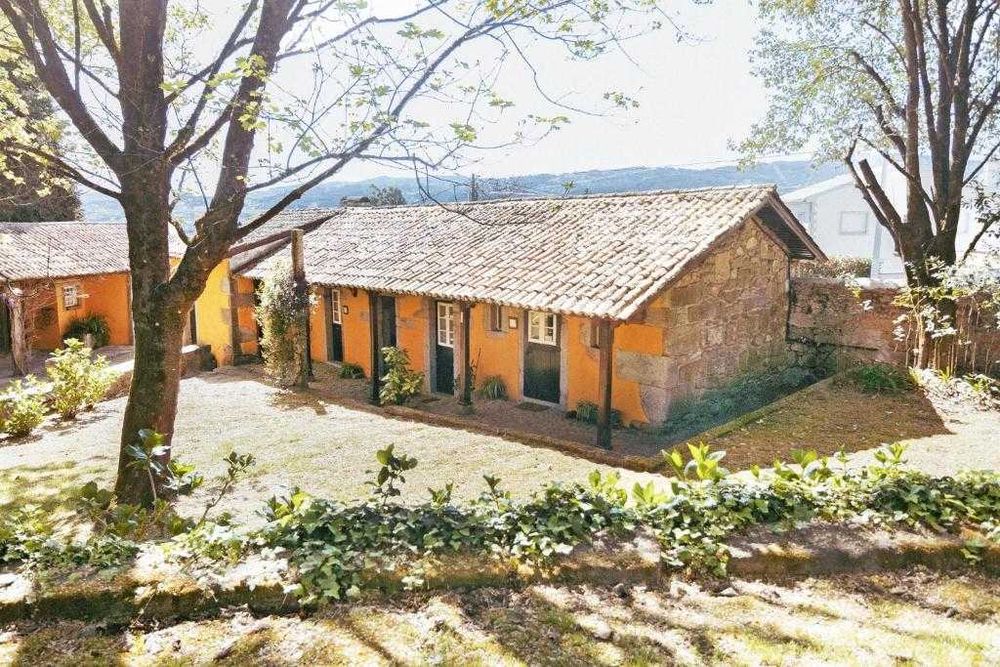 Excepcional Arrenda-se T1 mobilado em quinta com jardins | Amares 4720-427 | Setembro-Junho | Despesas incluídas