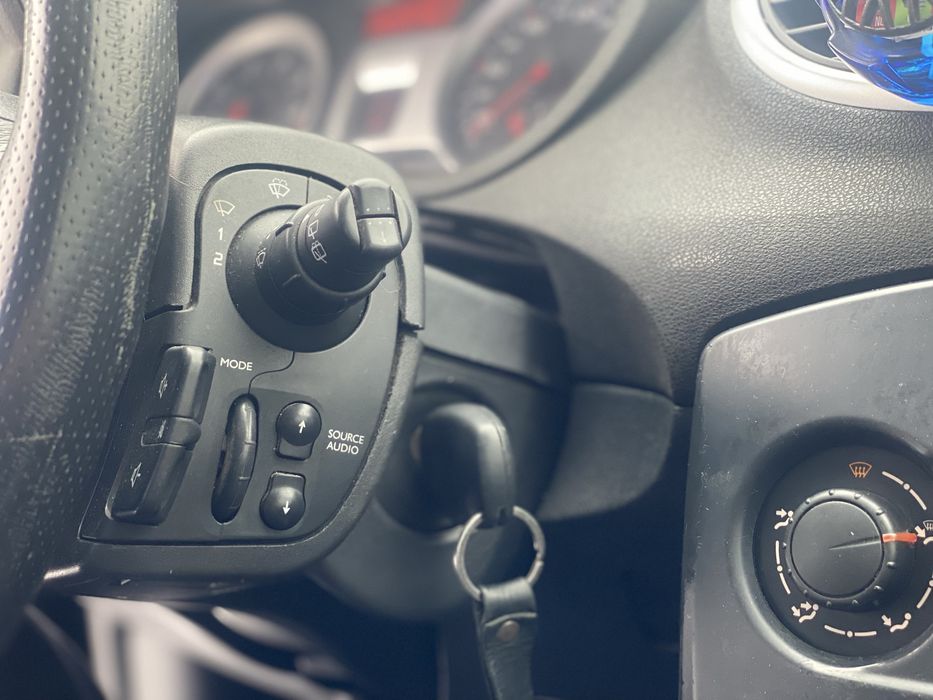 Продам кліо 1.2 бензин