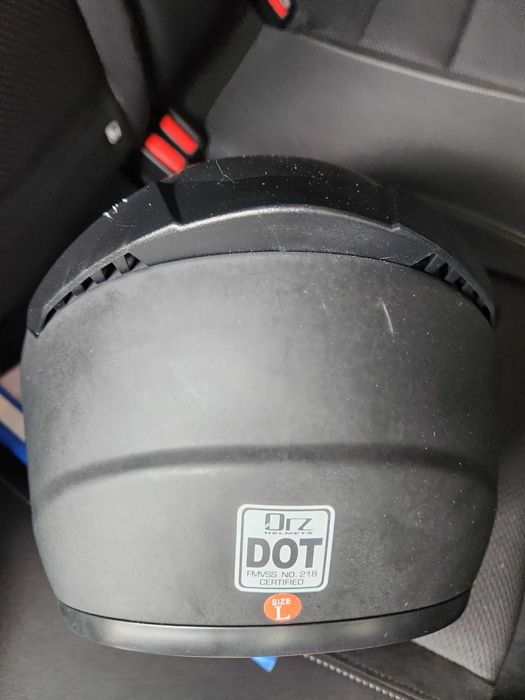 Capacete modelar como novo