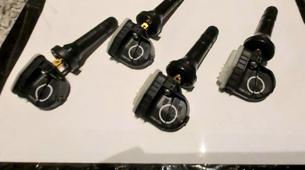 Czujniki ciśnienia w oponach TPMS opel