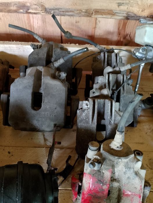 BMW e39 zaciski jarzma przód tył
