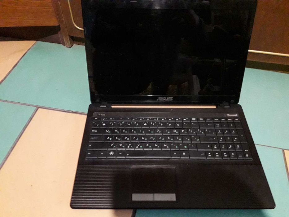 Продам-обміняю б\у ноутбук  Асус неробочий