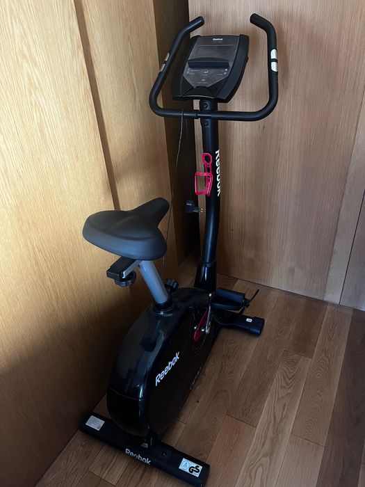 Bicicleta estática reebook ONEGB40s