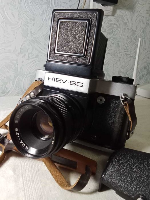 Фотоапарат KIEV-6C / Київ-6С + об’єктив Вега-12Б + кофр