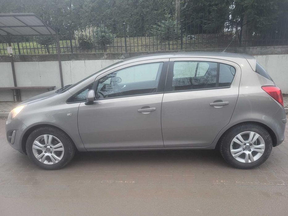 Opel Corsa 1.2 benzyna klima elektryka z Niemiec