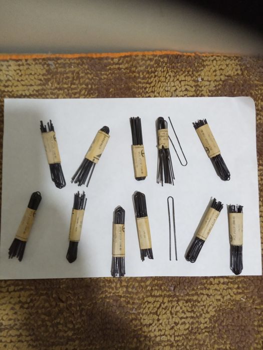 Шпильки для волос металлические новые .6 пачек по 10 штук.Смотрите фо