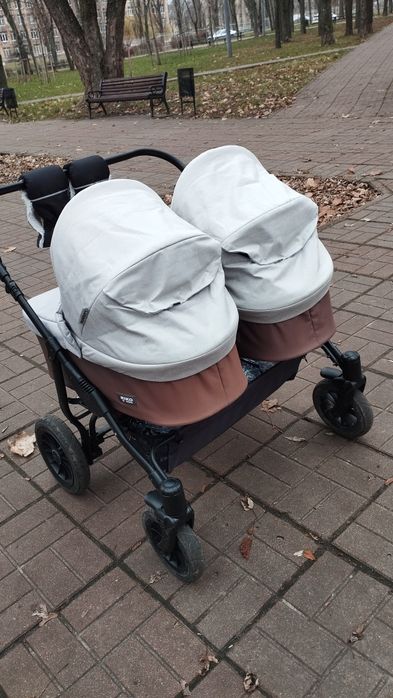 Коляска для двійні RIKO SAXO