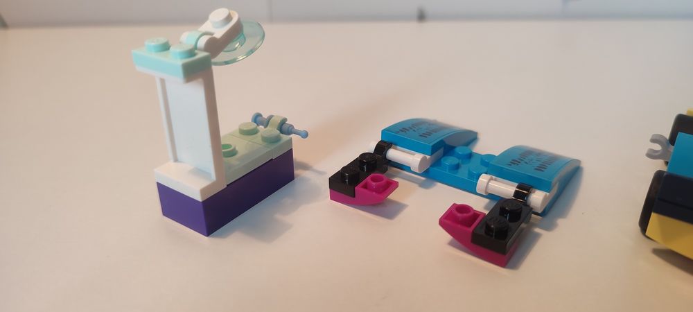Klocki LEGO pozostałości
