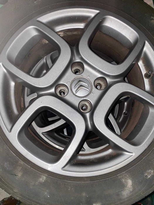 Jantes com pneus (Citroen C4 Cactus )