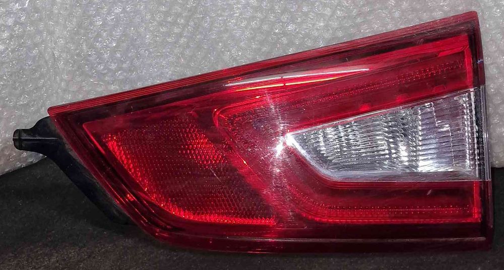 Farolim da Mala Direito NISSAN QASHQAI II (J11, J11_) ano 2014