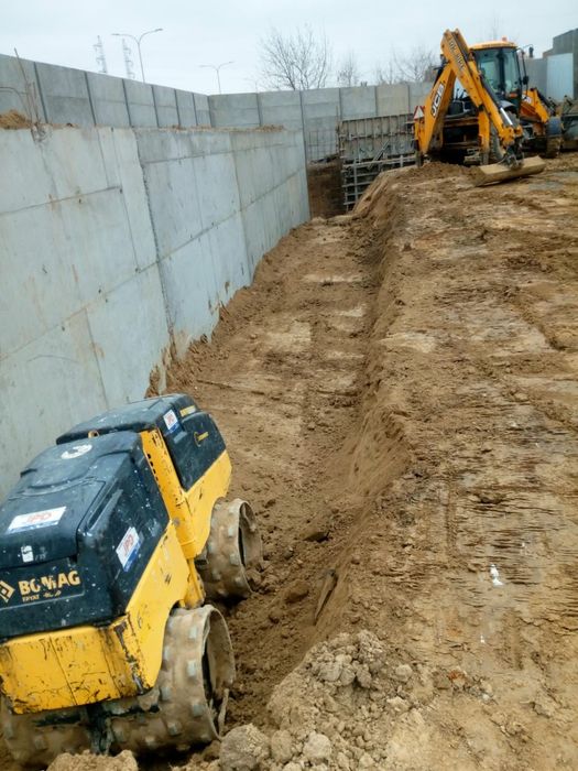 Usługi Koparkoładowarką, Minikoparką, Prace ziemne, Transport wywrotką