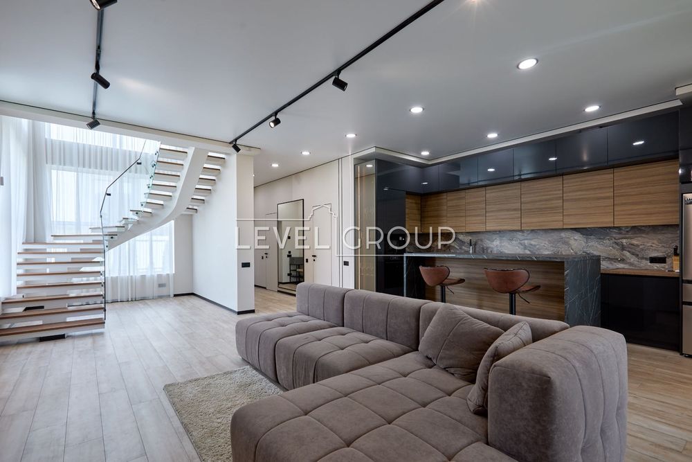 Продаж сучасного котеджу 150 м2 з ремонтом КМ Osocor House, Дарницький район, Славутич, Київ