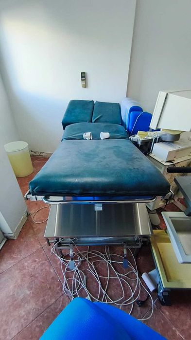 Mesa Cirúrgica Profissional Articulada (Bloco Operatório)