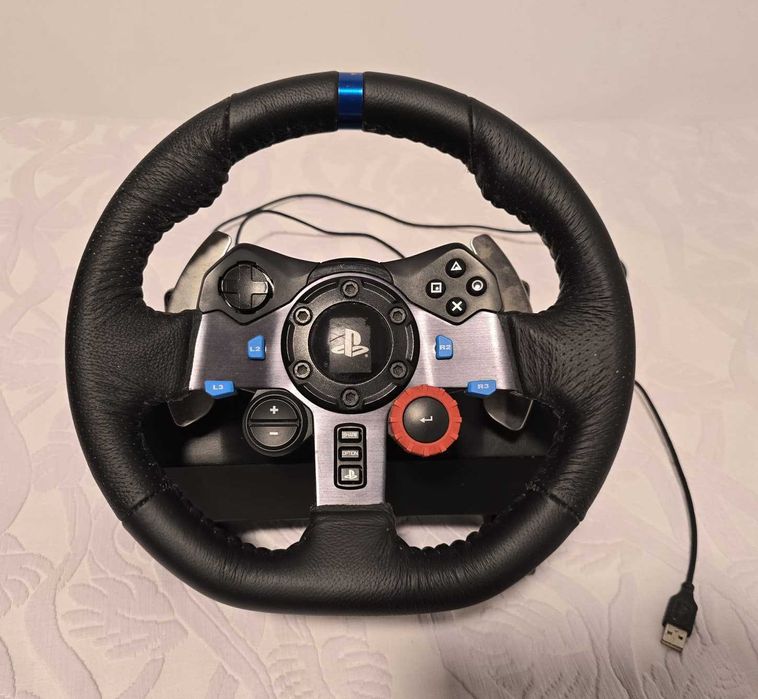 Logitech G29 Driving Force + Shifter (PS5/PS4/PS3/PC)