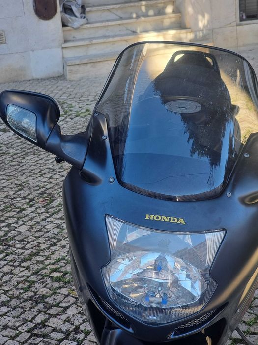 Honda CBR 1100 XX