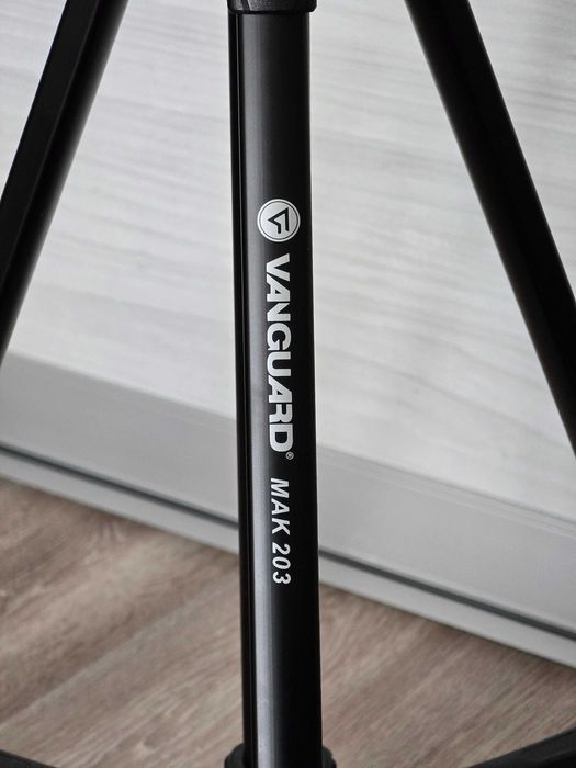 Штатив Vanguard MAK 203