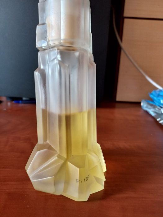 Продам духи оригинал франция