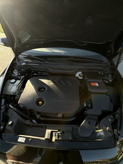 Volvo v50 1.6hdi 2010рік
