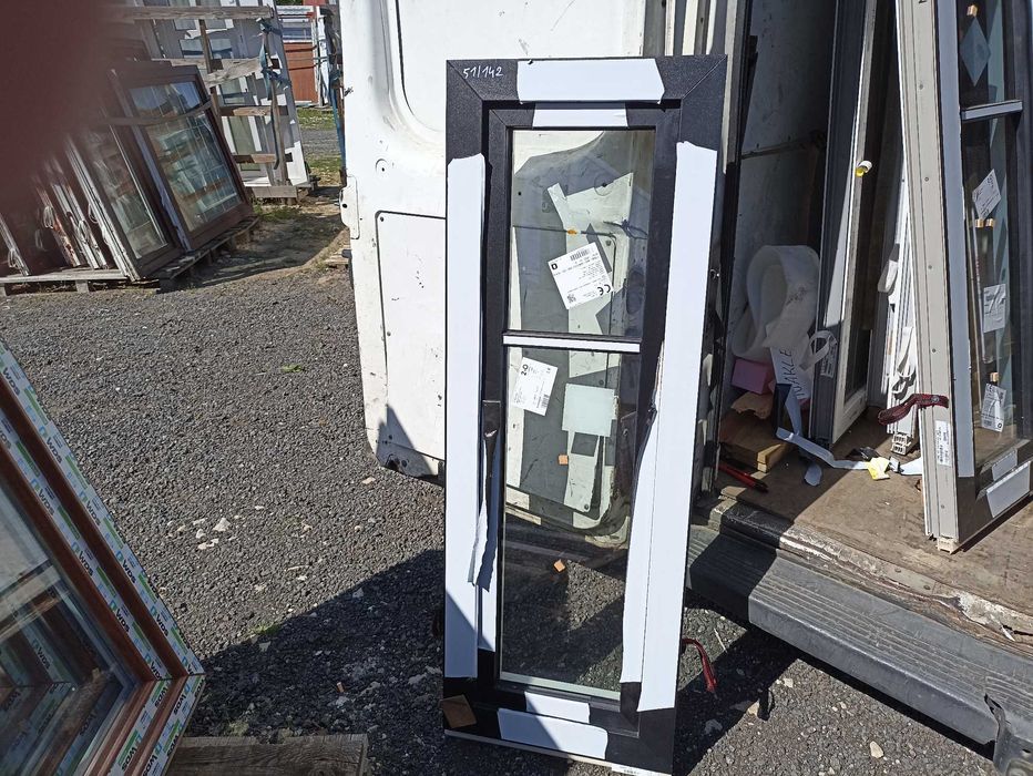 Okno pcv 106/142 czarne