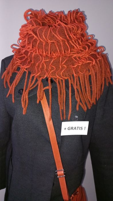 komin, szalik z frędzlami+ gratis