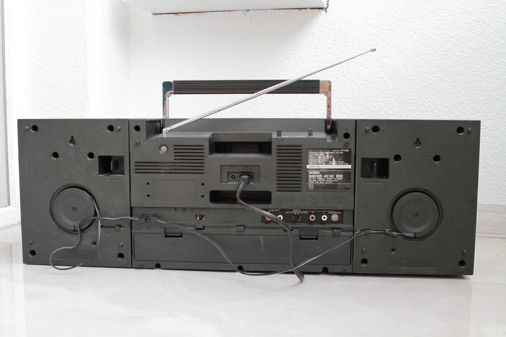 Магнітофон  SHARP GF800
