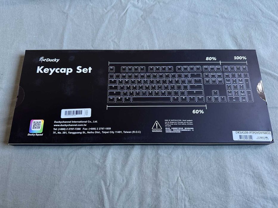 Conjunto de keycaps PBT Doubleshot Ducky ISO-PT amarelo novo e selado