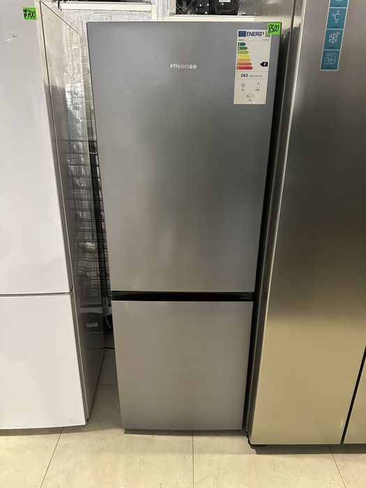 Hisense 161 см 2023 рік холодильник br3808