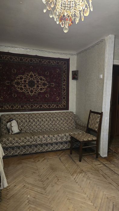 Продам 2-х комнатную квартиру,  А. Олеся ( Есенина)