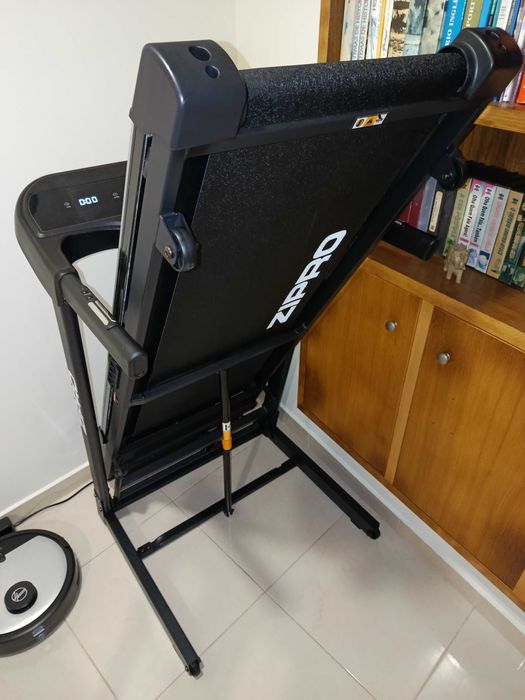 Passadeira Elétrica ZIPRO Dobrável NOVA